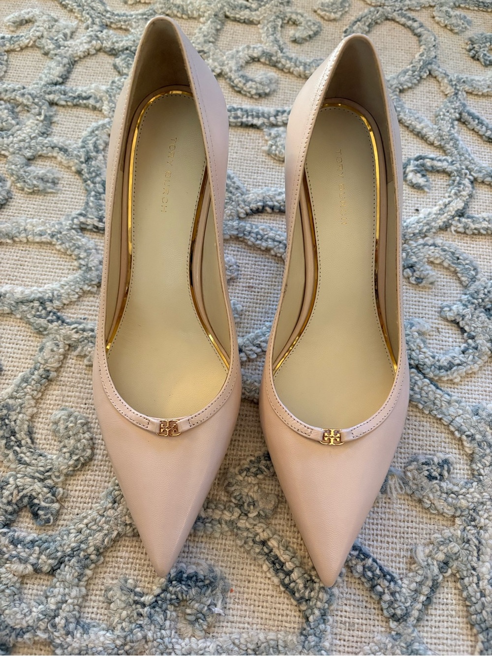 Tory Burch Pale Pink Pointed-Toe Leather Pumps with Logo Accent - Picture 1 of 10